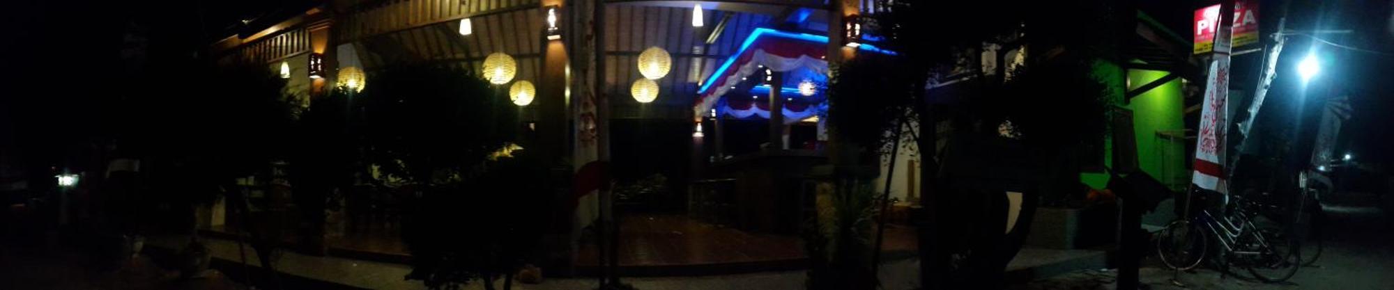 Coral Beach Pizza Cottages Gili Trawangan Exteriör bild